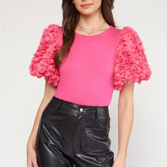 🎀ENTRO Pink bossy suit with puffy flower sleeves 🎀 - Picture 2 of 6